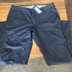 Vineyard Vines Men's Blue on the go pants